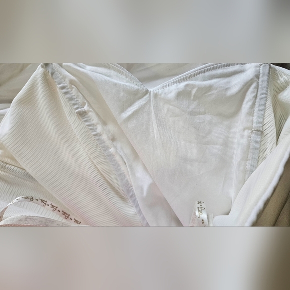 LILLY PULTIZER Kylo Strapless Skirted Romper In White. Size 2 NWT - Picture 6 of 16